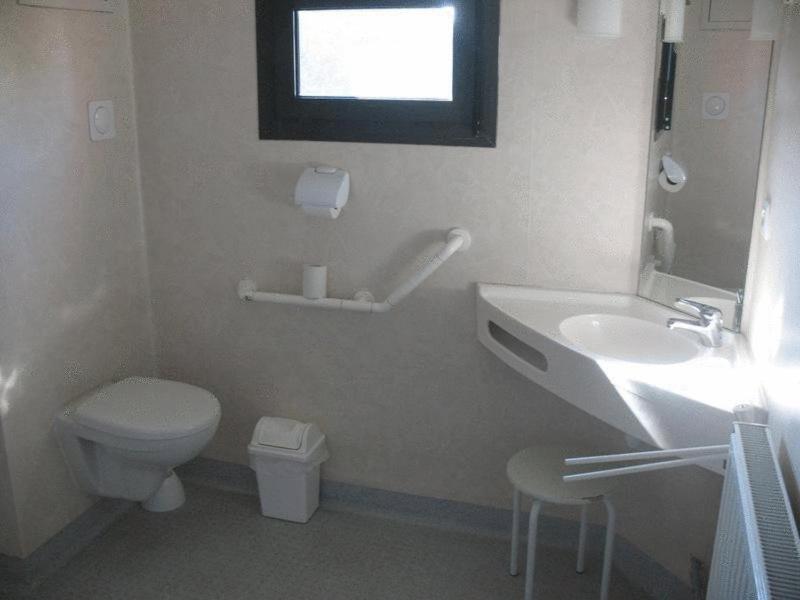 Home Du Buisson Hotel Des Familles Isle Екстериор снимка