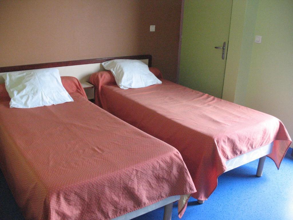 Home Du Buisson Hotel Des Familles Isle Екстериор снимка