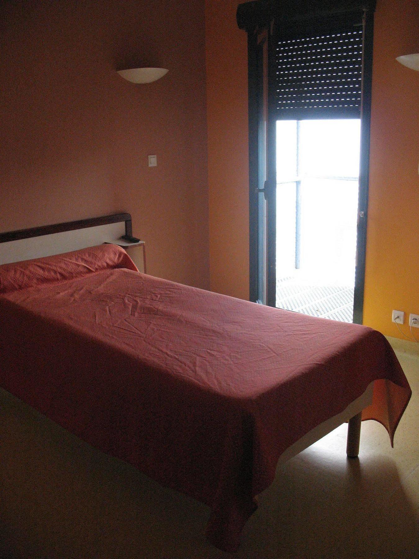 Home Du Buisson Hotel Des Familles Isle Екстериор снимка